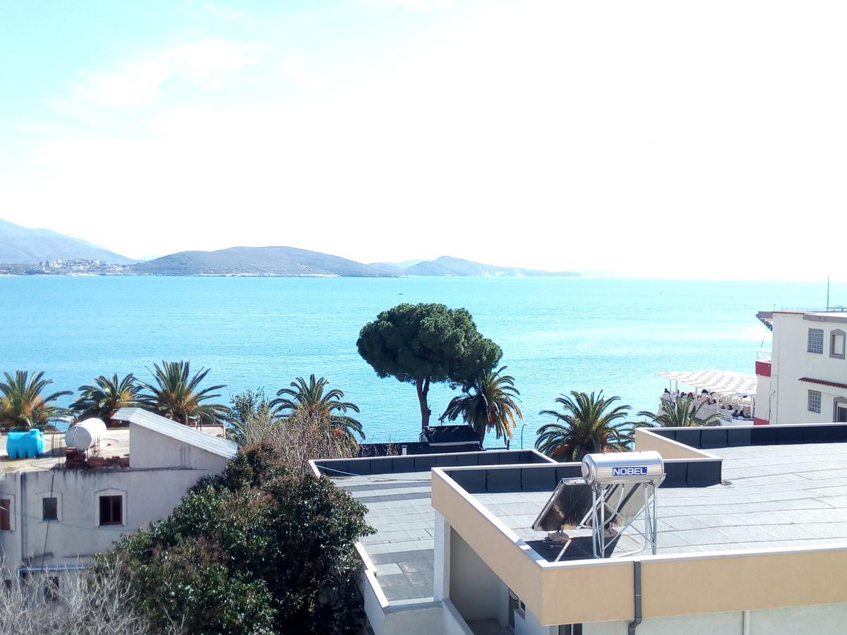 Delfin * Sarandë